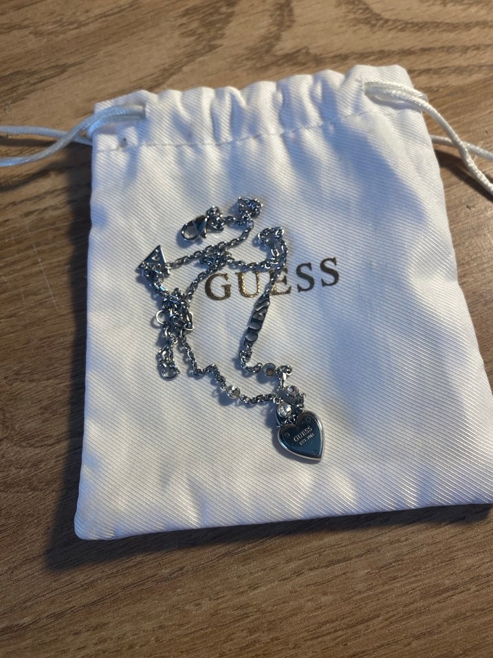 Guess silver kolye - Görsel 2