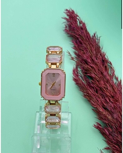 swarovski SWAROVSKI PEMBE TAŞLI SAAT
