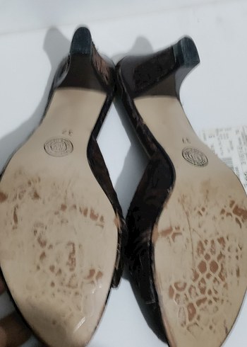 Kahverengi Süet Yılan Desenli Kadın Dolgu Topuk Terlik - Görsel 6