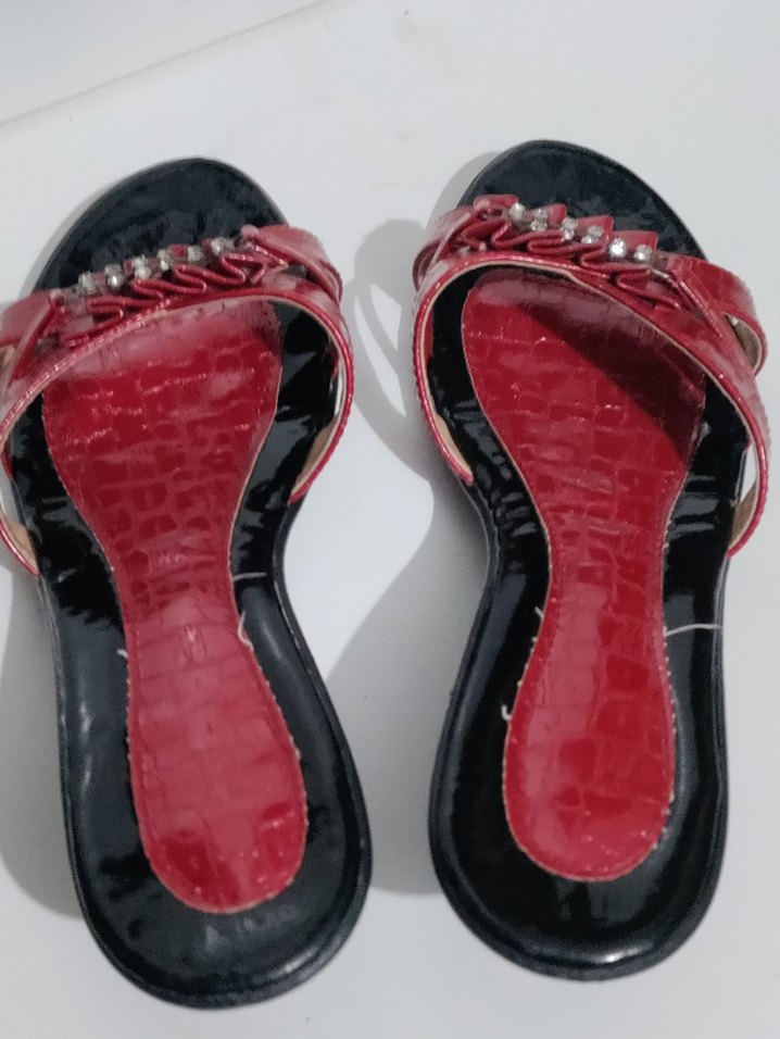 Kırmızı Yılan Desenli Topuklu Kadın Terlik - Görsel 3