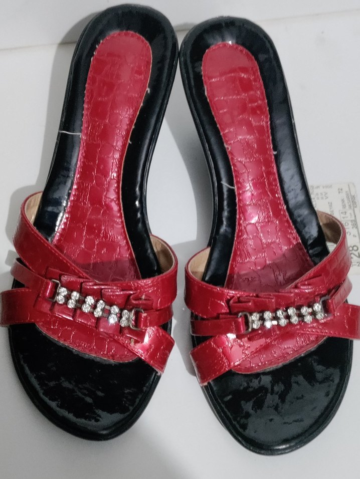 Kırmızı Yılan Desenli Topuklu Kadın Terlik - Görsel 2