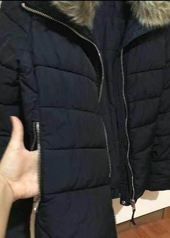 Kürklü Siyah Kapüşonlu Kadın Kışlık Mont - Görsel 3