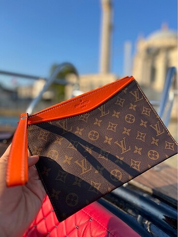 Louis Vuitton portföy el çantasi