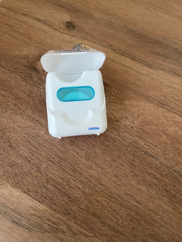 Oral-B Pro-Expert Advanced Diş İpi Beyaz - Görsel 2