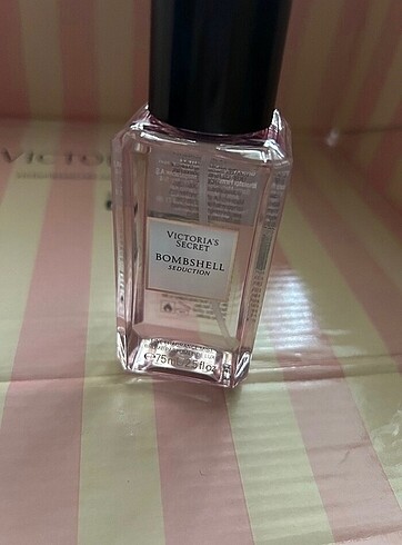 Victoria s Secret victoria secret bombshell vücut spreyi