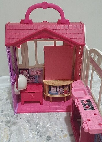 Barbie evi portatif taşınabilir