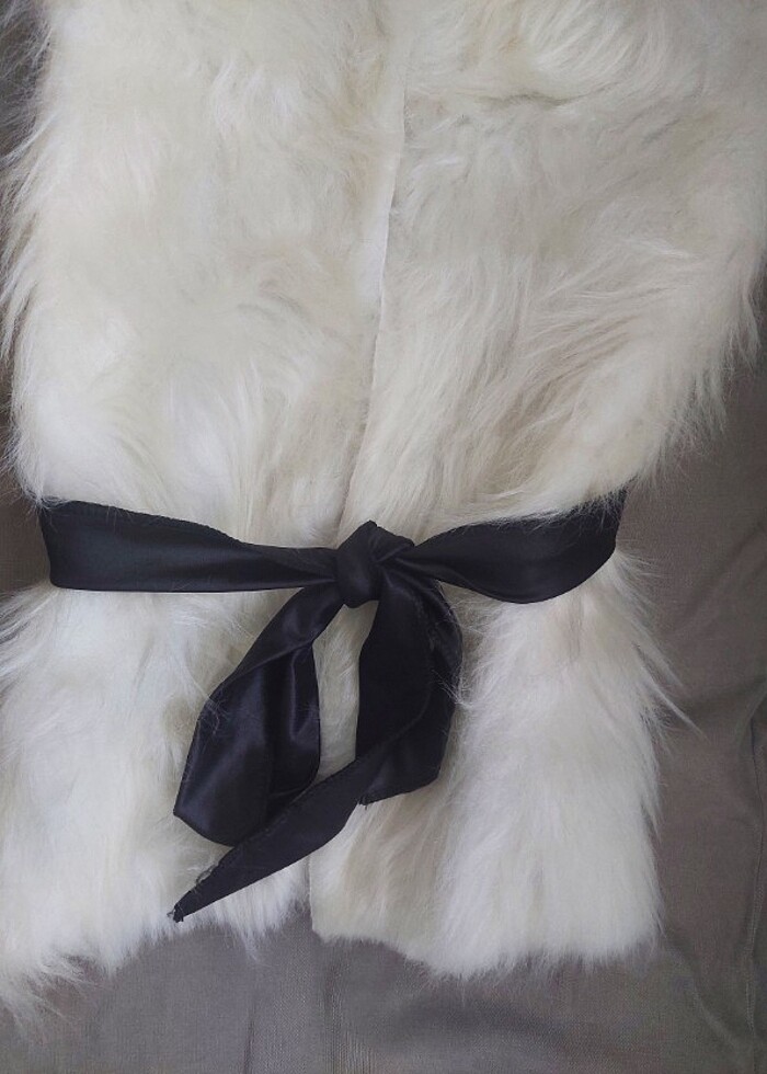 Beyaz kürk yelek - Görsel 2