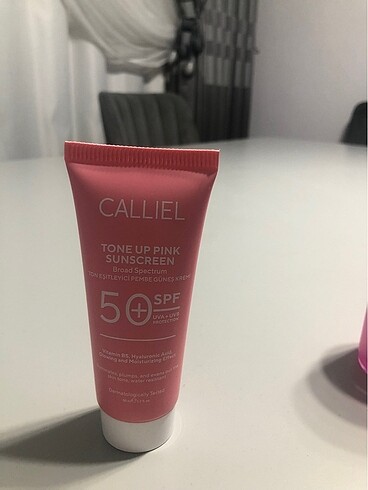 Calliel tone up pink güneş kremi