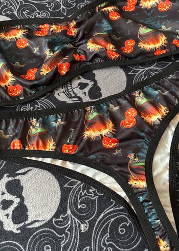 Karanlık Temalı Baskılı Gotik Kadın İç Çamaşırı - Görsel 9