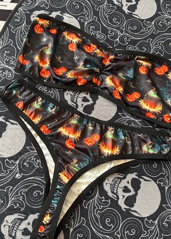 Karanlık Temalı Baskılı Gotik Kadın İç Çamaşırı - Görsel 6