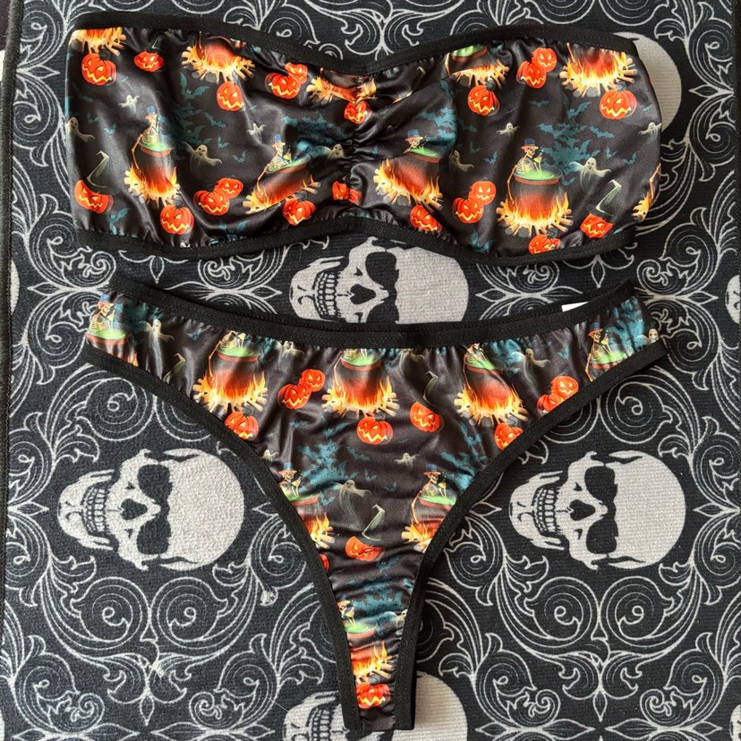 Karanlık Temalı Baskılı Gotik Kadın İç Çamaşırı - Görsel 3