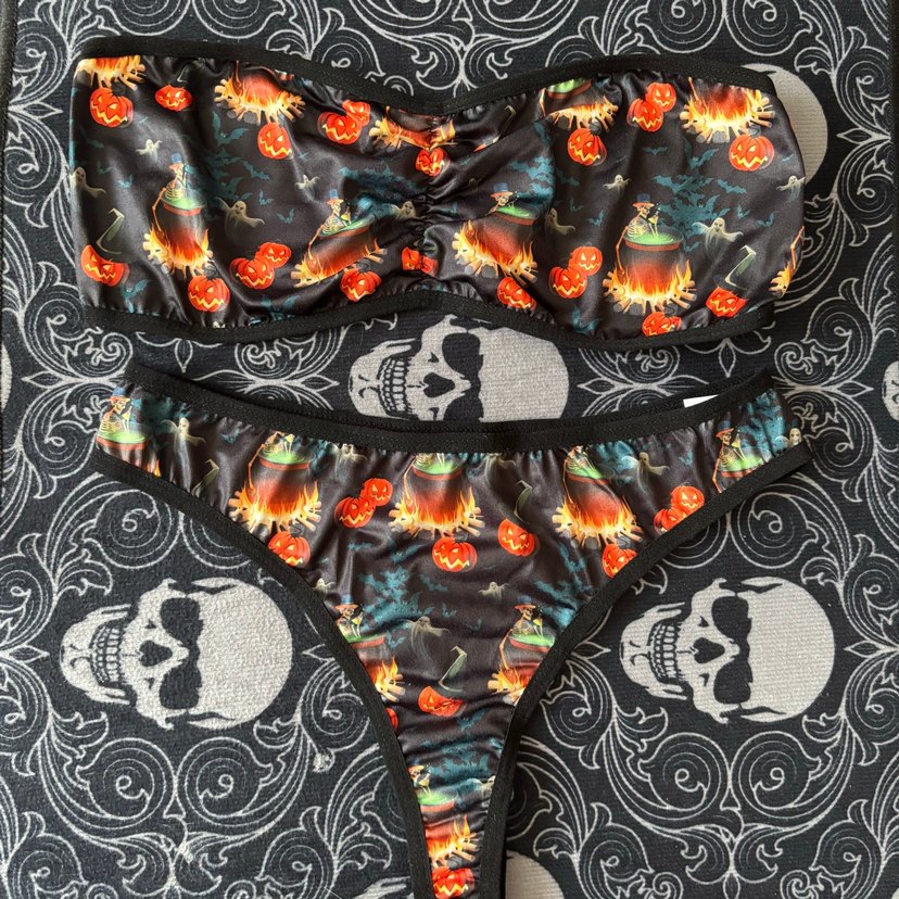 Karanlık Temalı Baskılı Gotik Kadın İç Çamaşırı - Görsel 2