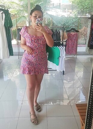 Çiçekli mini