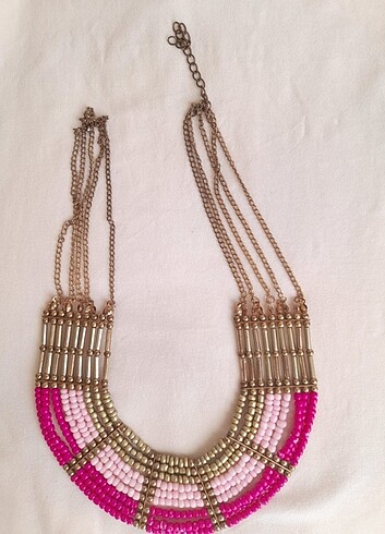 Kadın Boncuklu Tarz Kolye - Görsel 2