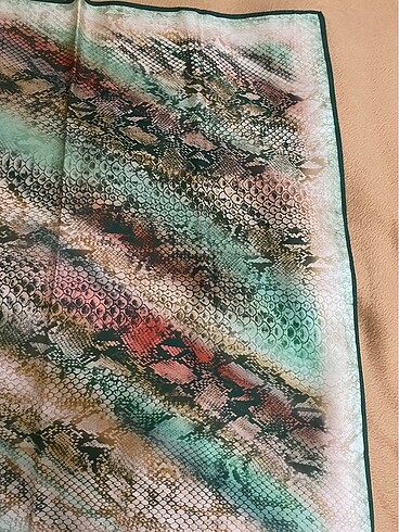  Beden WCOLLECTİON FULAR/EŞARP
