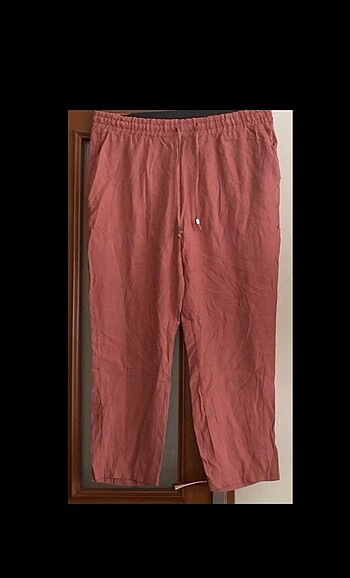 Çok rahat kaliteli pantalon 38/42 arası olur