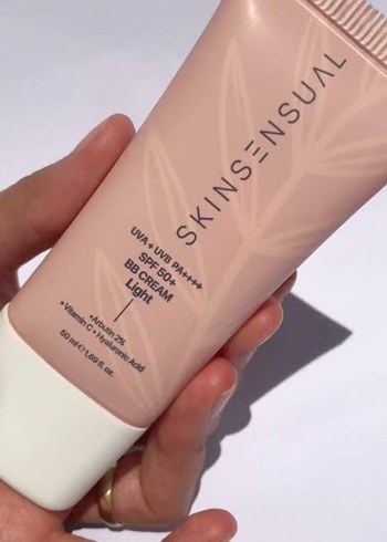 Işıltılı Açık Bej BB Krem SPF50