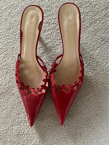 Zara Kırmızı İnce Topluklu Ayakkabı