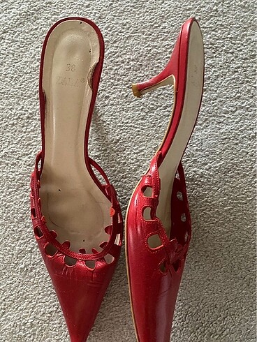 38 Beden kırmızı Renk Zara Kırmızı İnce Topluklu Ayakkabı