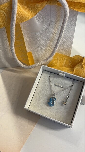 Swarovski kuğu kolye