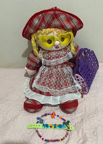 Renkli Ekose Elbiseli Bebek ve Aksesuarları