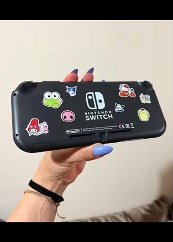  Beden Siyah Nintendo Taşınabilir Oyun Konsolu