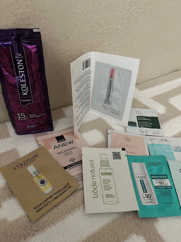 Kadın Cilt Bakım Ürünleri Numune Seti - Görsel 2