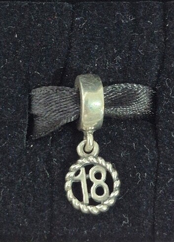 Orijinal Pandora charm