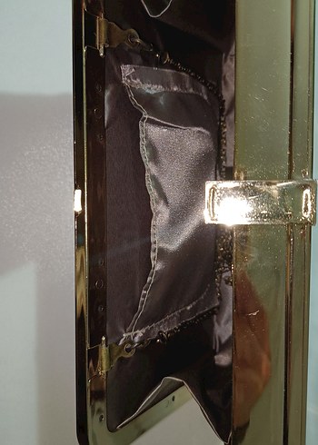 Zara Zincir Detaylı Bej Deri Kadın Portföy Çanta