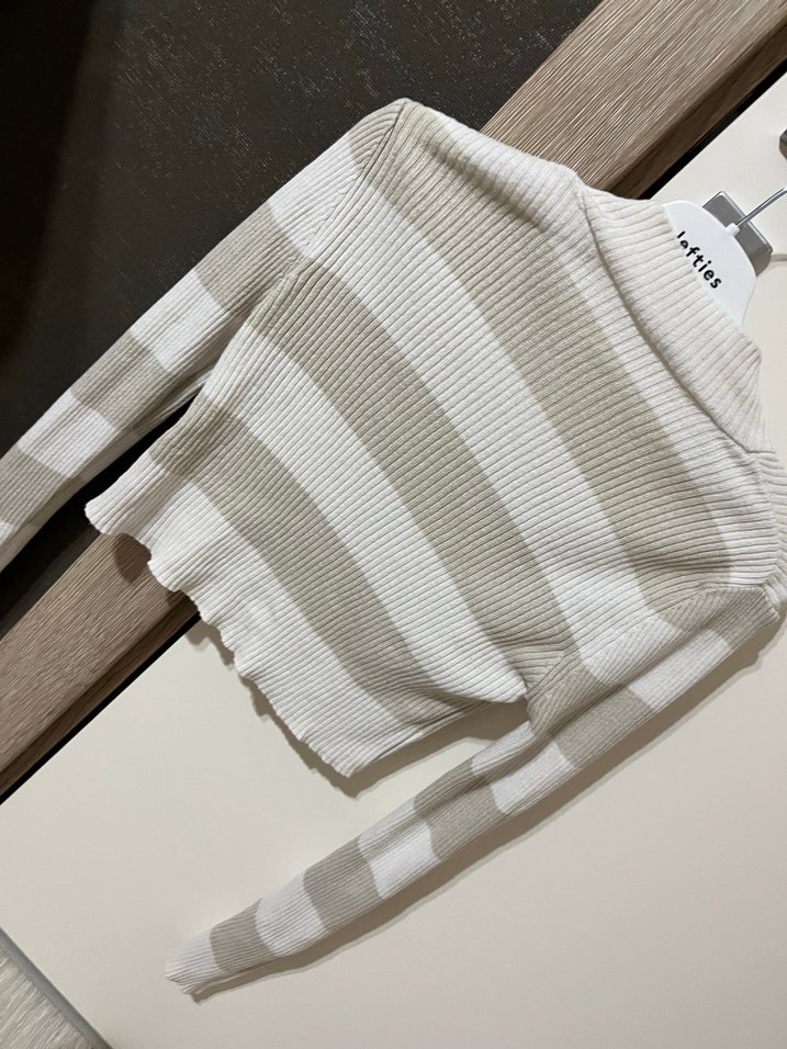 Bej Çizgili Boğazlı Kadın Triko Kazak - Görsel 2