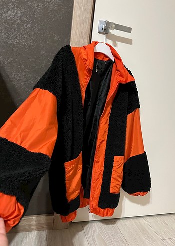 Siyah Turuncu Peluş Detaylı Rahat Ceket mont - Görsel 3