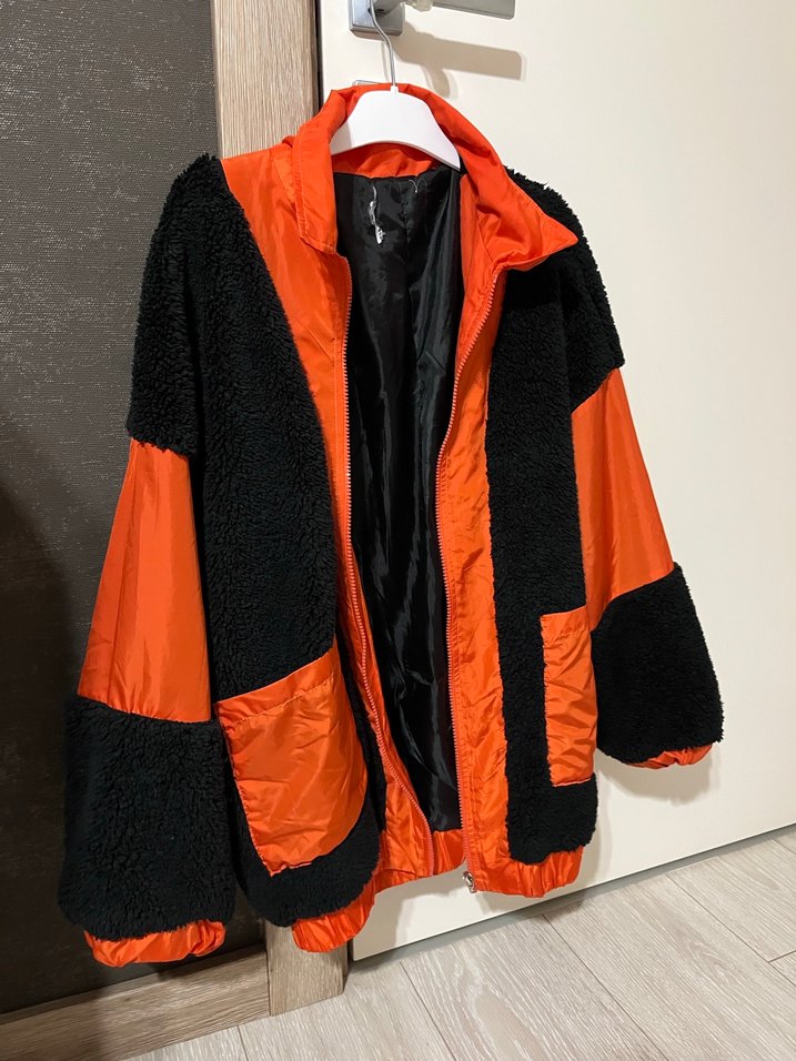 Siyah Turuncu Peluş Detaylı Rahat Ceket mont - Görsel 2