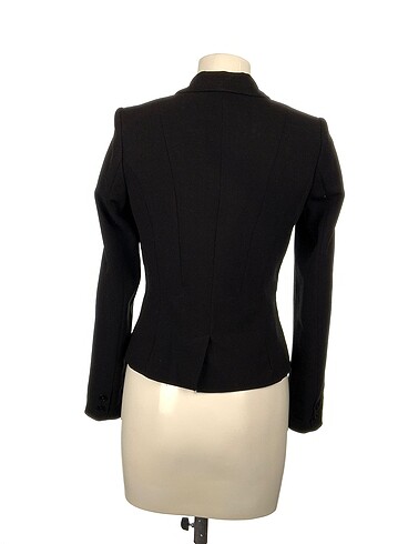 36 Beden Bershka Blazer %70 İndirimli.