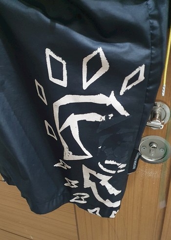 Siyah Parlak Uzun Fermuarlı kadin Yağmurluk - Görsel 3