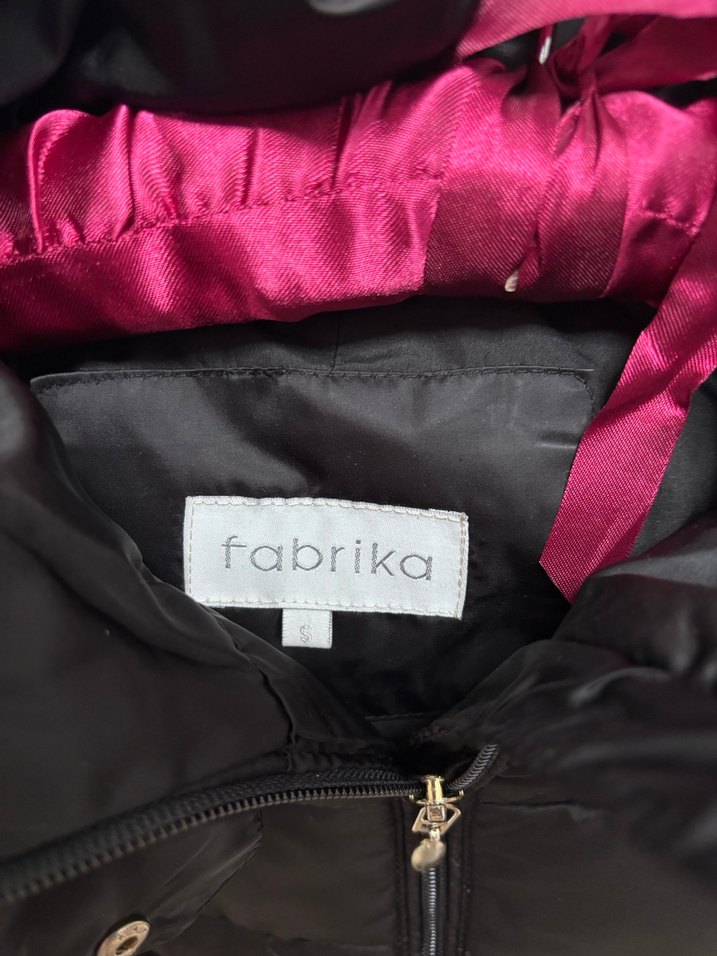 Kadın Siyah Kemerli Kısa Kış Montu - Görsel 3