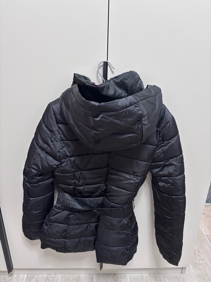 Kadın Siyah Kemerli Kısa Kış Montu - Görsel 2