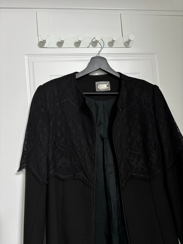 Siyah Kadın Pardesü - Görsel 2