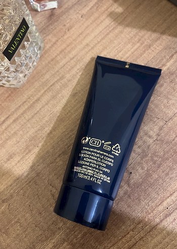 Good Girl Carolina Herrera Vücut Losyonu - Görsel 2