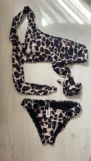 TRENDYOLMILLA LEOPAR BİKİNİ