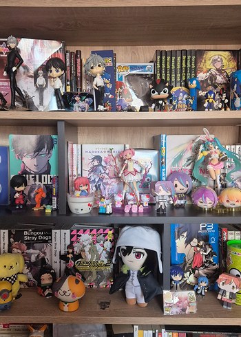 Karisik manga, figur vs..