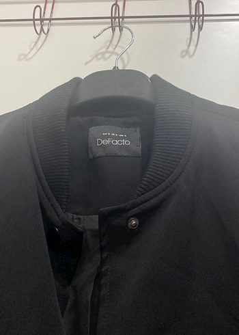 Düğmeli Siyah Midi Kadın Ceket - Görsel 3