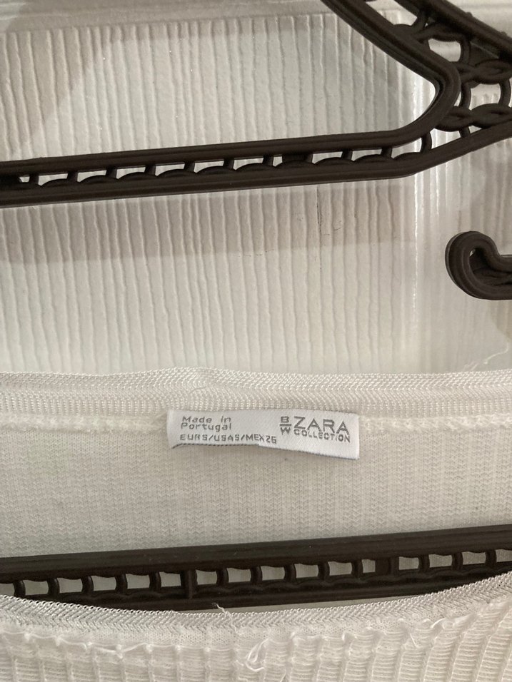 Kadın Beyaz Pilili Kısa Crop Top - Görsel 3