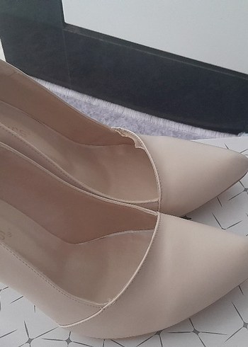 Bej Deri Stiletto Kadın Topuklu Ayakkabı - Görsel 2