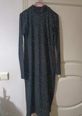 Siyah Yüksek Yakalı Fitilli Midi Elbise - Görsel 2