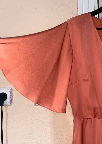 Saten V Yaka Midi Drapeli Kadın Elbise - Görsel 3