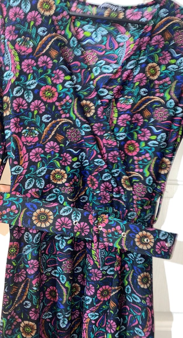 Kemerli Yarım Kol Eteği Volanlı Örme Krep Elbise - Görsel 5