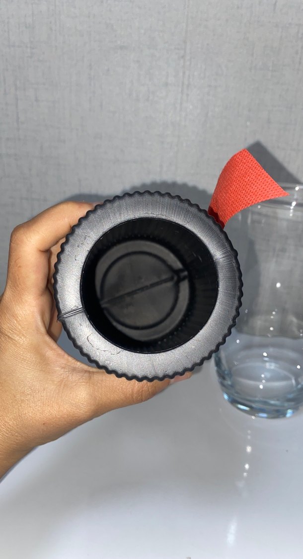 İki adet  Vazo  cam ve plastik - Görsel 4