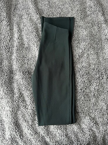 Zara Zara Paçaları Yırtmaçlı Tayt