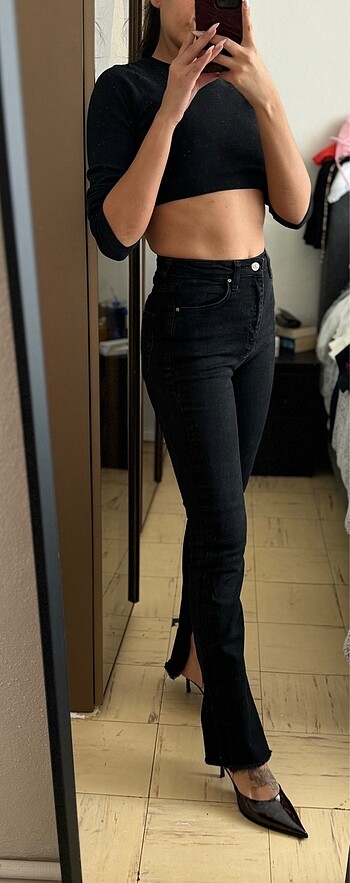 xs Beden siyah Renk Paçası Yırtmaçlı Jean