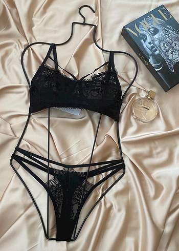 diğer Beden Siyah Gotik Mini Sütyen Takımı